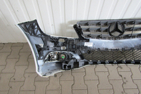 Zderzak przód przedni Mercedes C-Klasa W204 LIFT 11-14