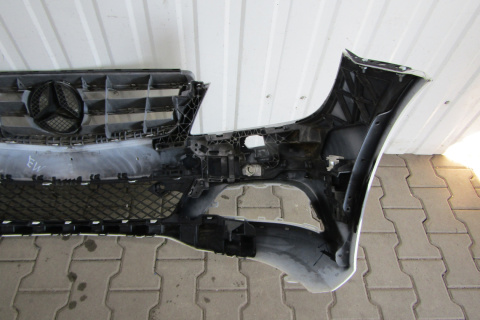 Zderzak przód przedni Mercedes C-Klasa W204 LIFT 11-14