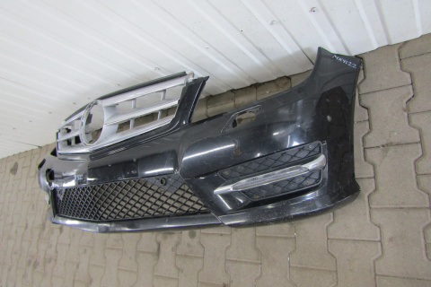 Zderzak przód przedni Mercedes C klasa 204 AMG lift 11- (LEDY)