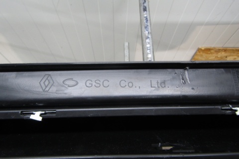 Listwa progowa lewa stopień RENAULT ARKANA 20- 764122862r