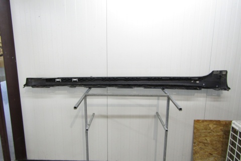 Listwa progowa prawa Audi A5 8W6 8W7 S Line 16-19