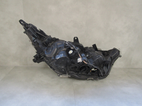 LAMPA PRZÓD TOYOTA RAV4 IV 5 V LED 19-21 LH