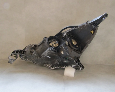 LAMPA PRZÓD CITROEN C3 LIFT DS3 ZWYKŁA 09-14 RH