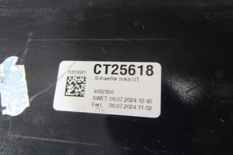 Listwa progowa lewa BMW i5 G60 G61 xDRIVE eDRIVE M60 23-