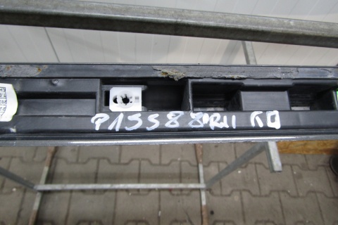 Listwa progowa prawa Audi A1 S line 82A 17- S1