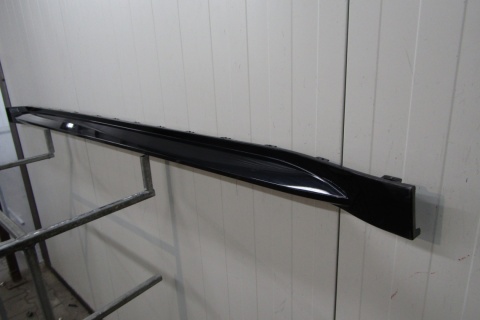 Listwa progowa prawa BMW G80 M3 20 M-3 51778084408
