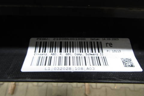 Listwa progowa prawa BMW G80 M3 20 M-3 51778084408