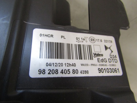 Lampa przód Citroen DS3 DS 3 CROSSBACK ZWYKŁA 18- RH 98200840580