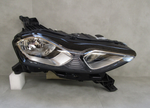 LAMPA PRZÓD CITROEN DS3 CROSSBACK ZWYKŁA RH 9820840580