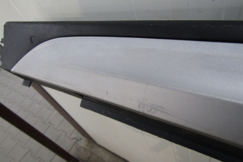 Listwa progowa prawa VW TAIGO 2G7 21-
