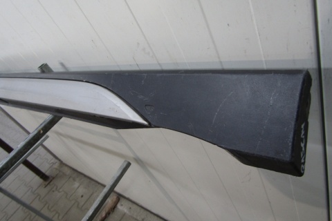 Listwa progowa prawa VW TAIGO 2G7 21-