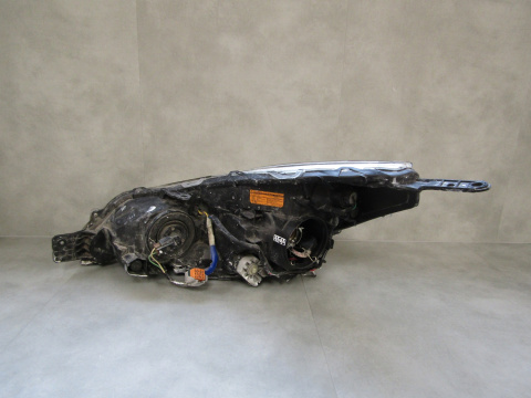 LAMPA PRZÓD SUBARU LEGACY V OUTBACK IV KSENON 09-12 RH