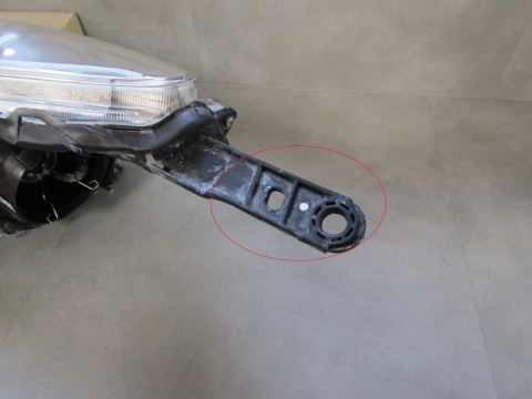 LAMPA PRZÓD SUBARU LEGACY V OUTBACK IV KSENON 09-12 RH