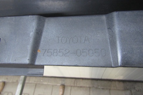 Listwa progowa lewa Toyota Avensis Lift 15-18 T27