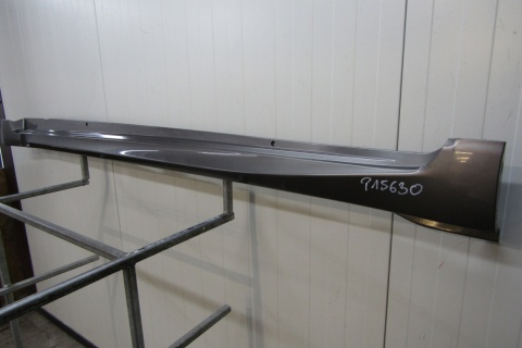 Listwa progowa lewa Toyota Avensis Lift 15-18 T27