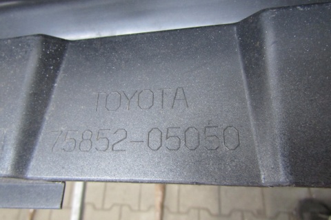Listwa progowa lewa Toyota Avensis Lift 15-18 T27