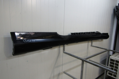 Listwa progowa prawa Mercedes E 207 AMG Coupe 09-17