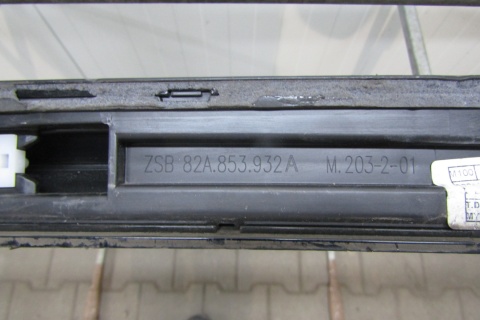 Listwa progowa prawa Audi A1 S line 82A 17- S1
