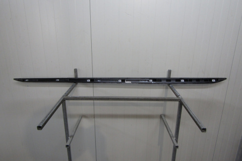 Listwa progowa prawa Audi A1 S line 82A 17- S1