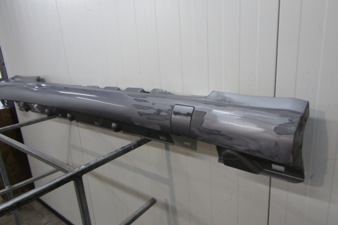 Listwa progowa prawa Mercedes E 207 AMG Coupe 09-17