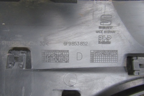 Listwa progowa prawa Seat Arona 6F9 FR 17- próg