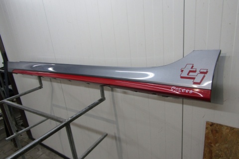 Listwa progowa lewa BMW 1 F40 M Pakiet 19-