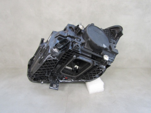 LAMPA PRZÓD MERCEDES B KLASA W247 LED LIFT PERFORMANCE RH 22- A2479061004