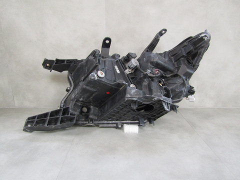 Lampa przód Toyota Land Cruiser J150 LIFT LED 18-22 RH