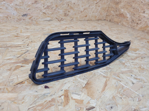 Kratka zderzaka przód przednia prawa MASERATI QUATTROPORTE VI 6 M156 LIFT 17-23