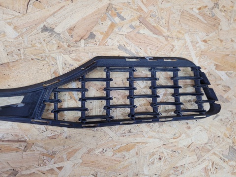 Kratka zderzaka przód przednia prawa MASERATI QUATTROPORTE VI 6 M156 LIFT 17-23