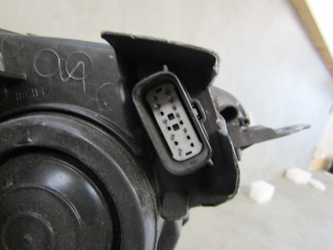 Lampa przód Ford Ecosport 2 II Lift ZWYKŁA SOCZEWKA Z LED 17-22 LH GN15-13W030-YA