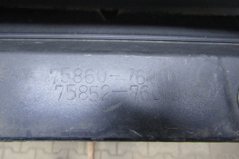 Listwa progowa lewa Lexus CT200H ct 200 h próg 10-22