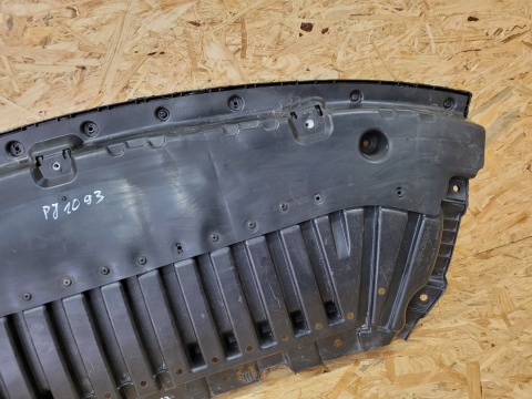 Osłona płyta podłoga zderzaka pod zderzak przód Mercedes EQC N293 293 W293 19-23