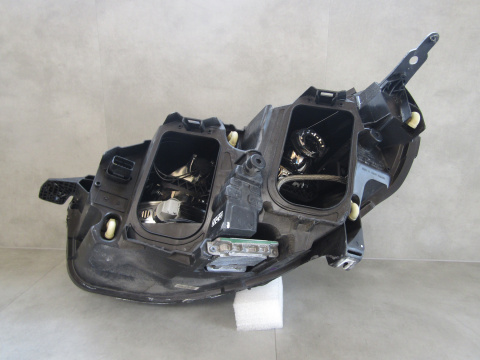 Lampa przód Peugeot Expert 3 III KSENON NIESKRĘTNY 16-23 RH 9808235780