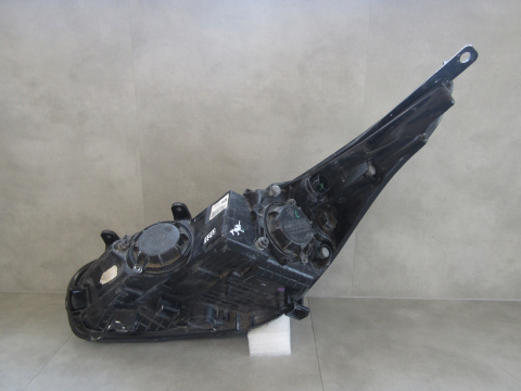 Lampa przód Kia Ceed 2 II ZWYKŁA SOCZEWKA 12-18 RH 92102 A2010