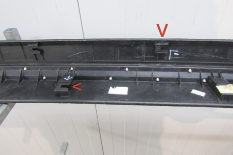 Listwa progowa lewa Hyundai Santa Fe IV 4 18-24
