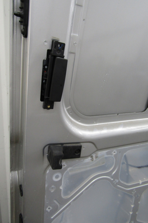 DRZWI BOK PRAWY PRZESUWNE FORD TRANSIT CUSTOM 12-21
