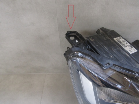 LAMPA PRZÓD TOYOTA PROACE CITY ZWYKŁA RH 19- 9835780580