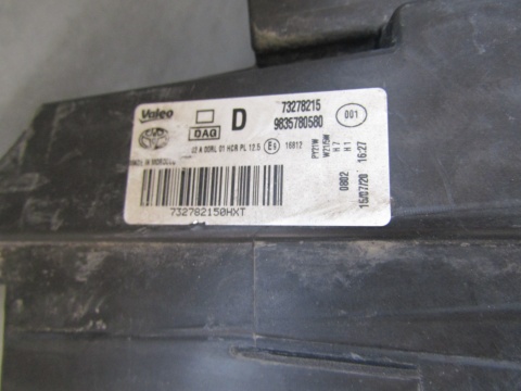 LAMPA PRZÓD TOYOTA PROACE CITY ZWYKŁA RH 19- 9835780580