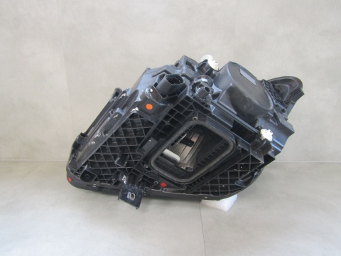 LAMPA PRZÓD MERCEDES B KLASA W247 LED LIFT PERFORMANCE RH 22- A2479061004