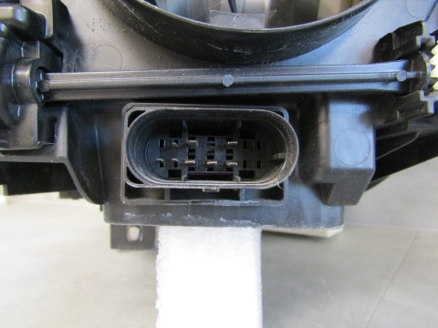 LAMPA PRZÓD MERCEDES CITAN W420 ZWYKŁA 21- RH A4209060100