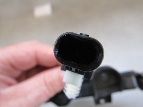 LAMPA ŚWIATŁO STOP STOPU TRZECIE LAND ROVER DEFENDER 2 II 20- L8B2-13A613