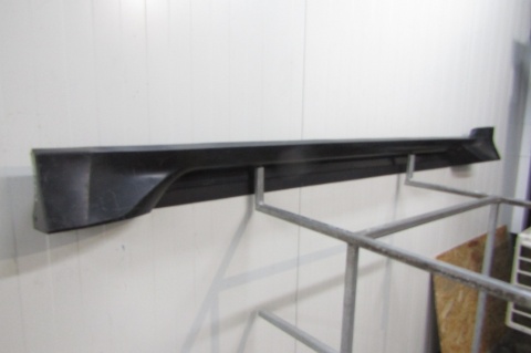 Listwa progowa prawa Mitsubshi Pajero Shogun SPORT 3 III 16-