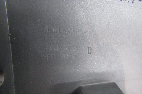 Listwa progowa lewa RENAULT ZOE 12- 764197005R