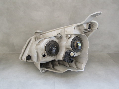 Lampa przód Isuzu D MAX 2 II ZWYKŁA SOCZEWKA 11-15 RH 100-17218R