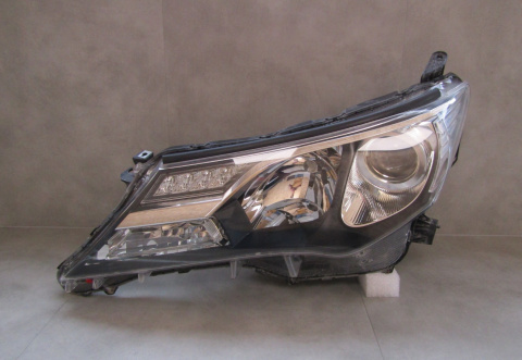 LAMPA PRZÓD TOYOTA RAV4 IV ZWYKŁA SOCZEWKA 13-15 LH