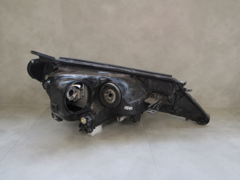 LAMPA PRZÓD TOYOTA RAV4 IV ZWYKŁA SOCZEWKA 13-15 LH
