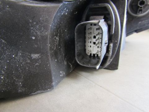 LAMPA PRZÓD FORD FIESTA MK8 SOCZEWKA LED 17-21 LH