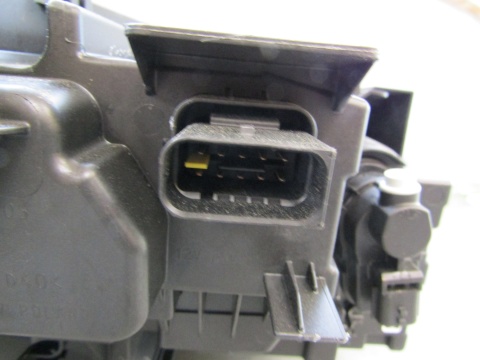LAMPA PRZÓD CITROEN E-C3 C3 C3 AIRCROSS IV 4 LED 24- LH 9851349180