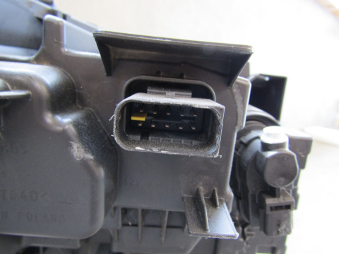 LAMPA PRZÓD CITROEN E-C3 C3 C3 AIRCROSS IV 4 LED 24- LH 9851349180